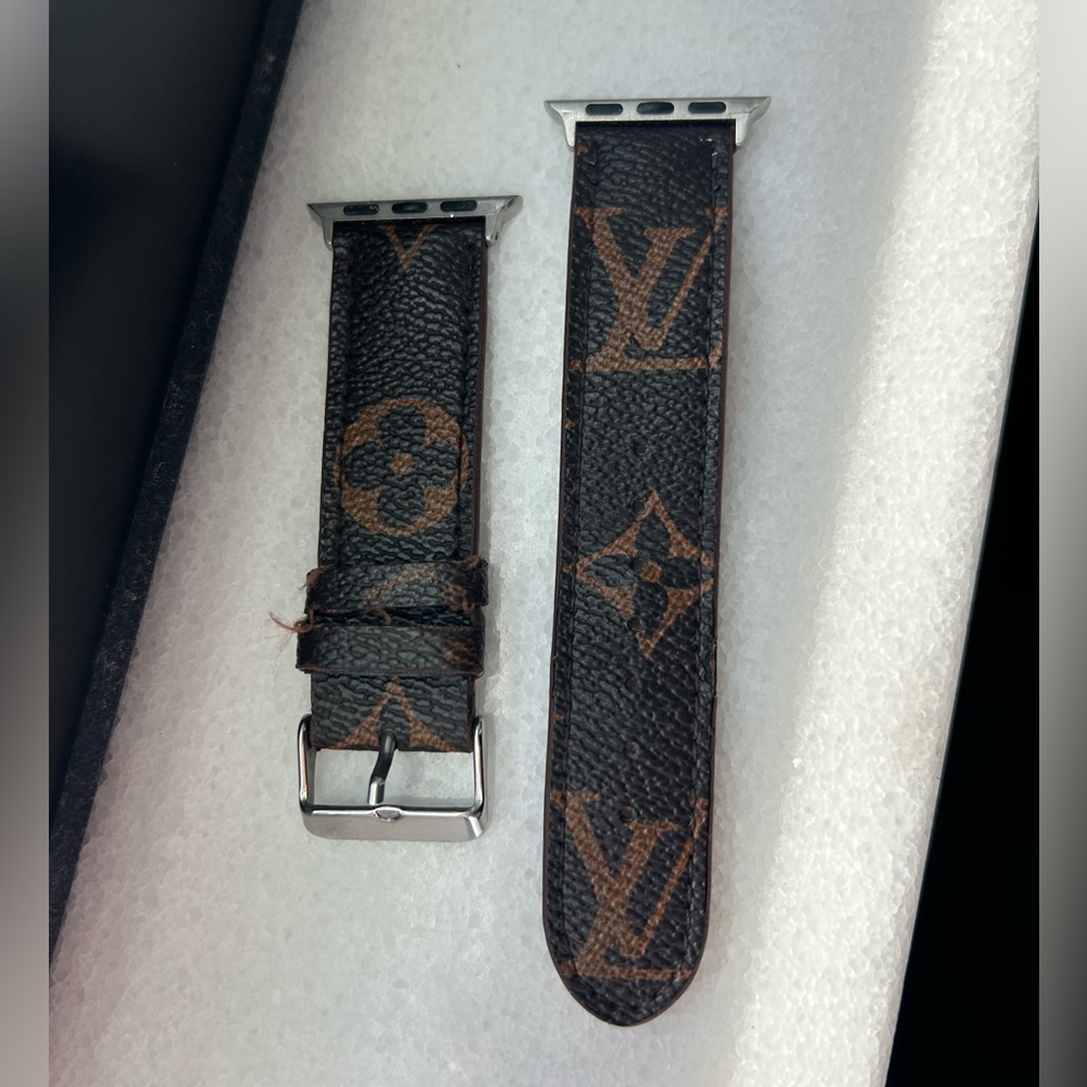 Refurb LV Apple Watch band 38mm